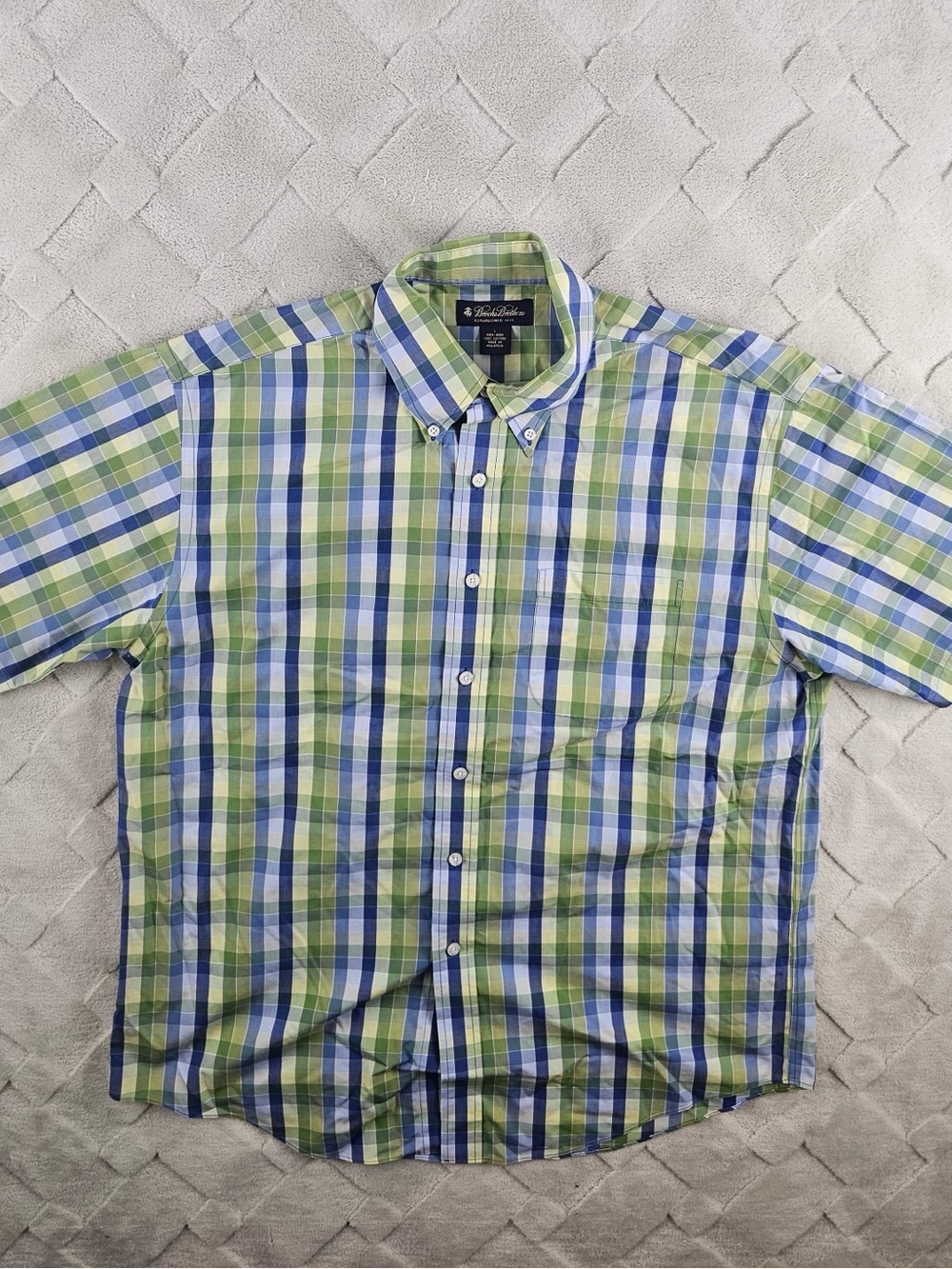 Brooks Brothers Short Sleeve Button-Up Shirt Mens Large  Blue and Green Plaid